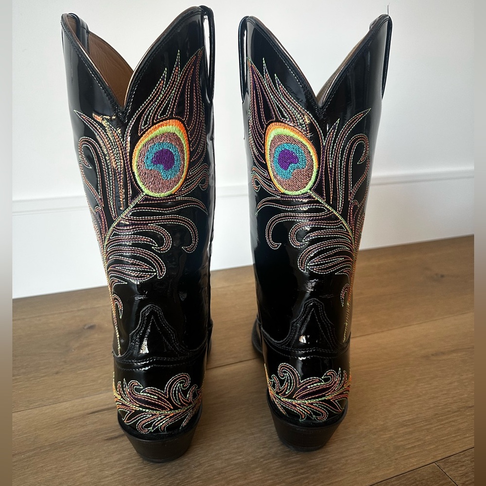 Lucchese Classics Patent Leather Black Peacock Embroidered Heeled Boots Size 8 - Picture 2 of 11